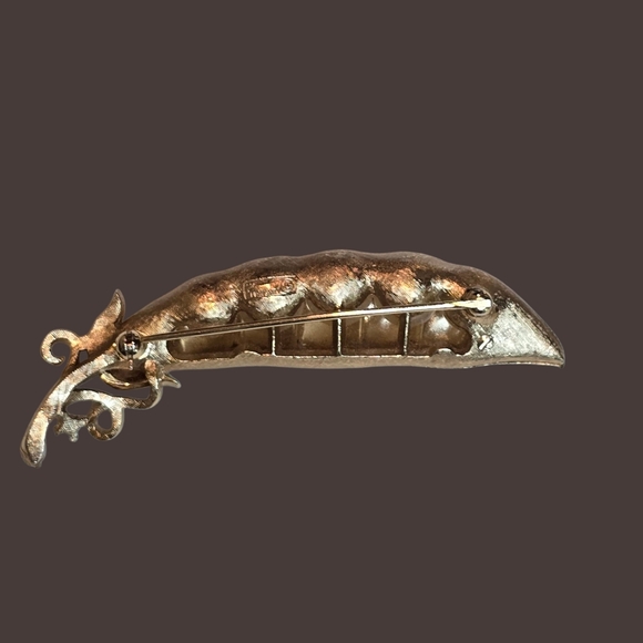 Alfred Philippe Crown Trifari Pea Pod Brooch - 1950s RARE - Picture 6 of 7